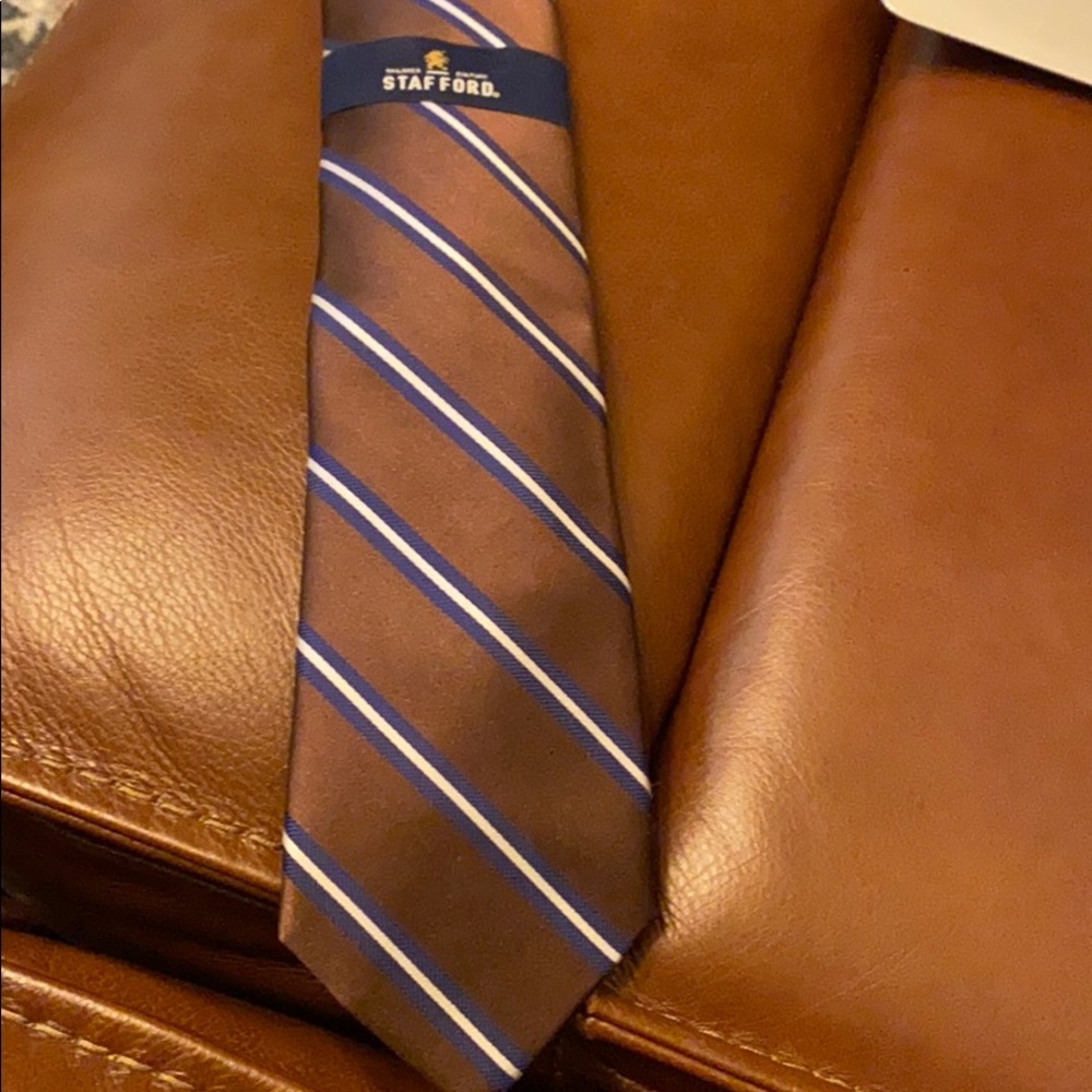 Brown Stafford Tie, new, nice - Picture 3 of 4